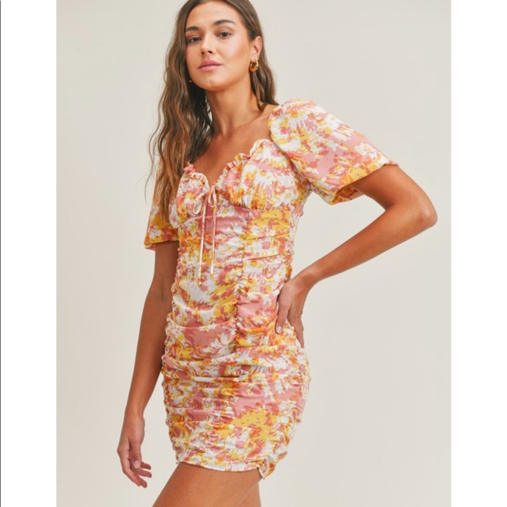 Floral mini sundress!
